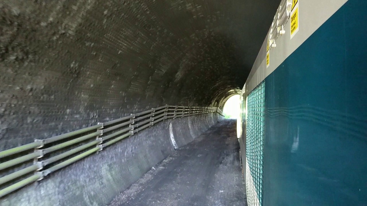 41001 on the GCRN, northbound through Barnstone Tunnel 02/07/17