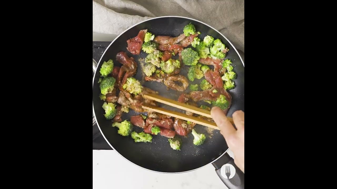 4-Ingredient Beef & Broccoli Noodles