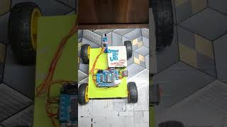 Smart Obstacle Avoiding Car Using IR Sensor 🤖✨ #DIY #arduino #shorts #sensor #irsensor #shortvideo