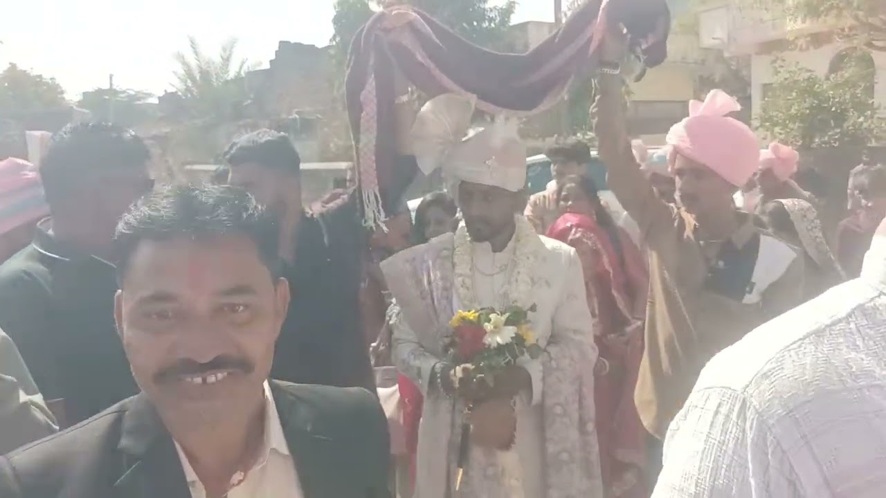 તુરી બારોટ ના લગ્ન ની રસમ ને લગ્ન ગીતો એન્ડ સુધી વિડીયો જુઓ લાઈક શેર સબસ્ક્રાઇબ કરો ઢોલ શરણાઈના સૂર 
