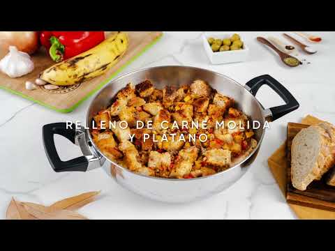 Hoy preparamos , relleno de carne molida y platano , lo probaste ? ✨🎄🎅