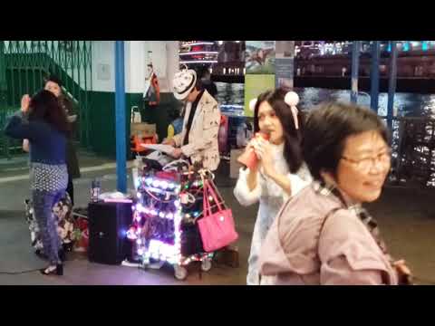 旺角羅文歌舞團 泳漩 🎤 等得太久+今宵多珍重.  @尖沙咀碼頭 18/01/2020