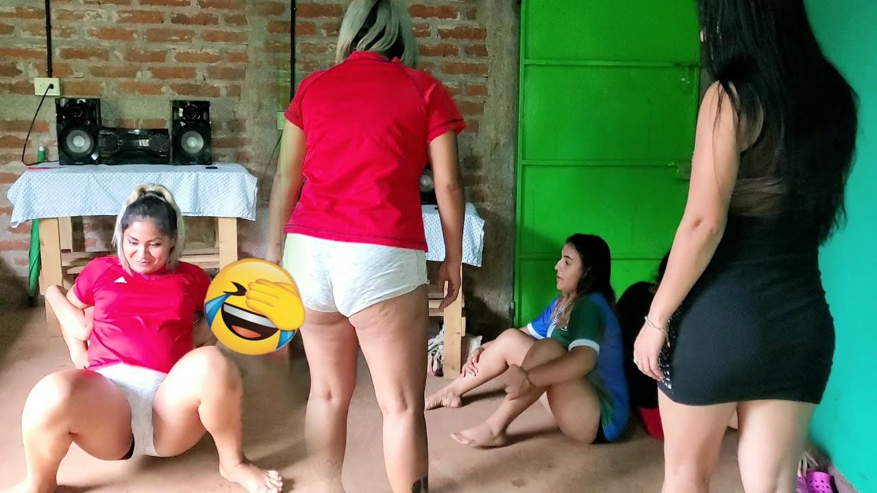 🔴-MIRNA y ANIITA no querían participar juntas❓️el juego que trae la pollita es de puro ejercicio🍑💪🏼