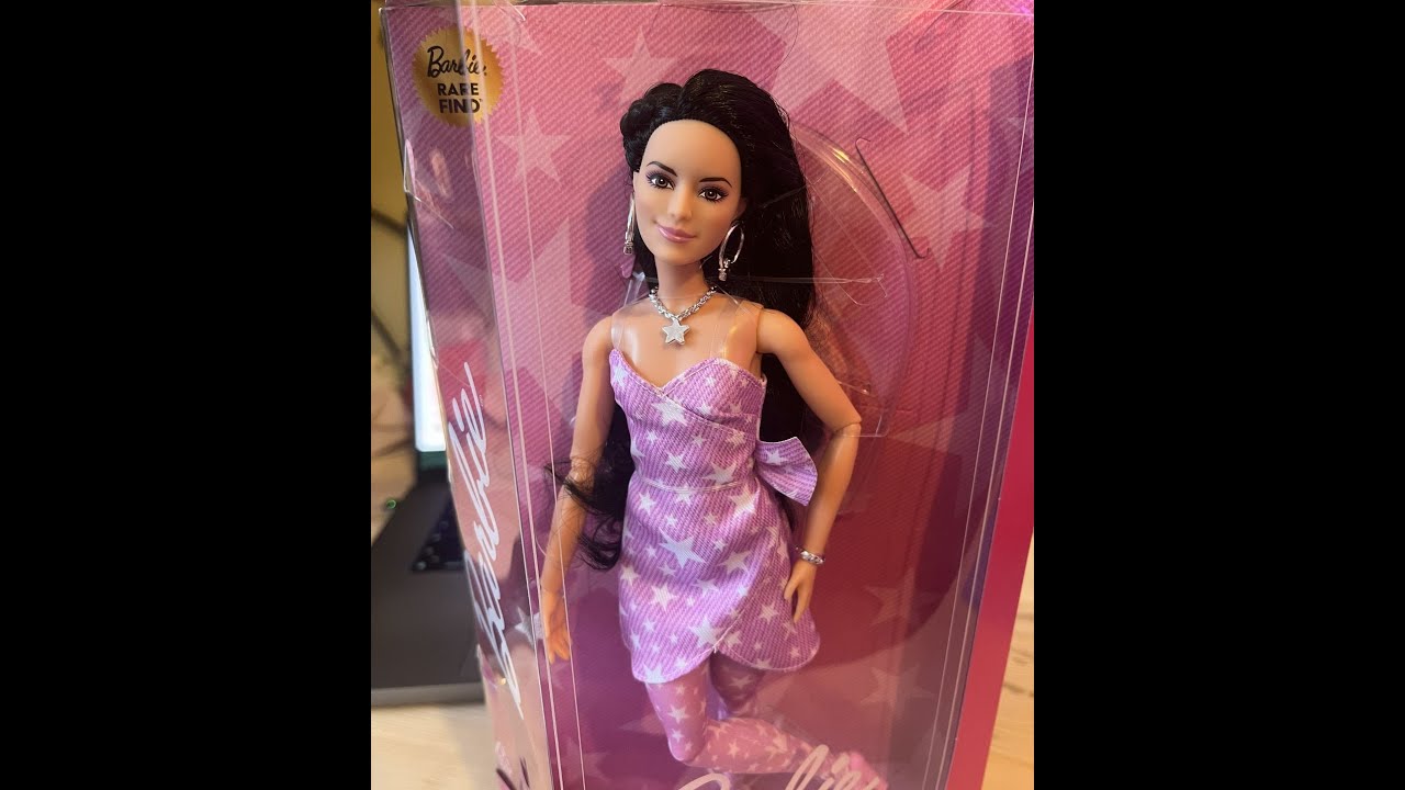 Барби с ухмылкой: распаковка Barbie Deluxe Style Rare Find Raquelle