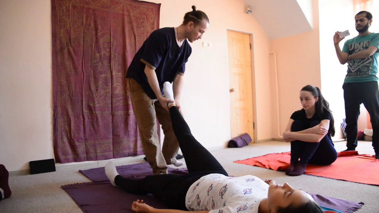 Тай-йога массаж для начинающих. 4 - YouTube
