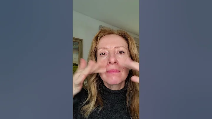 Quick Face Yoga Wrinkles Round Lips Massage #shorts #faceyoga #antiaging #facemassage #lipwrinkles🥰