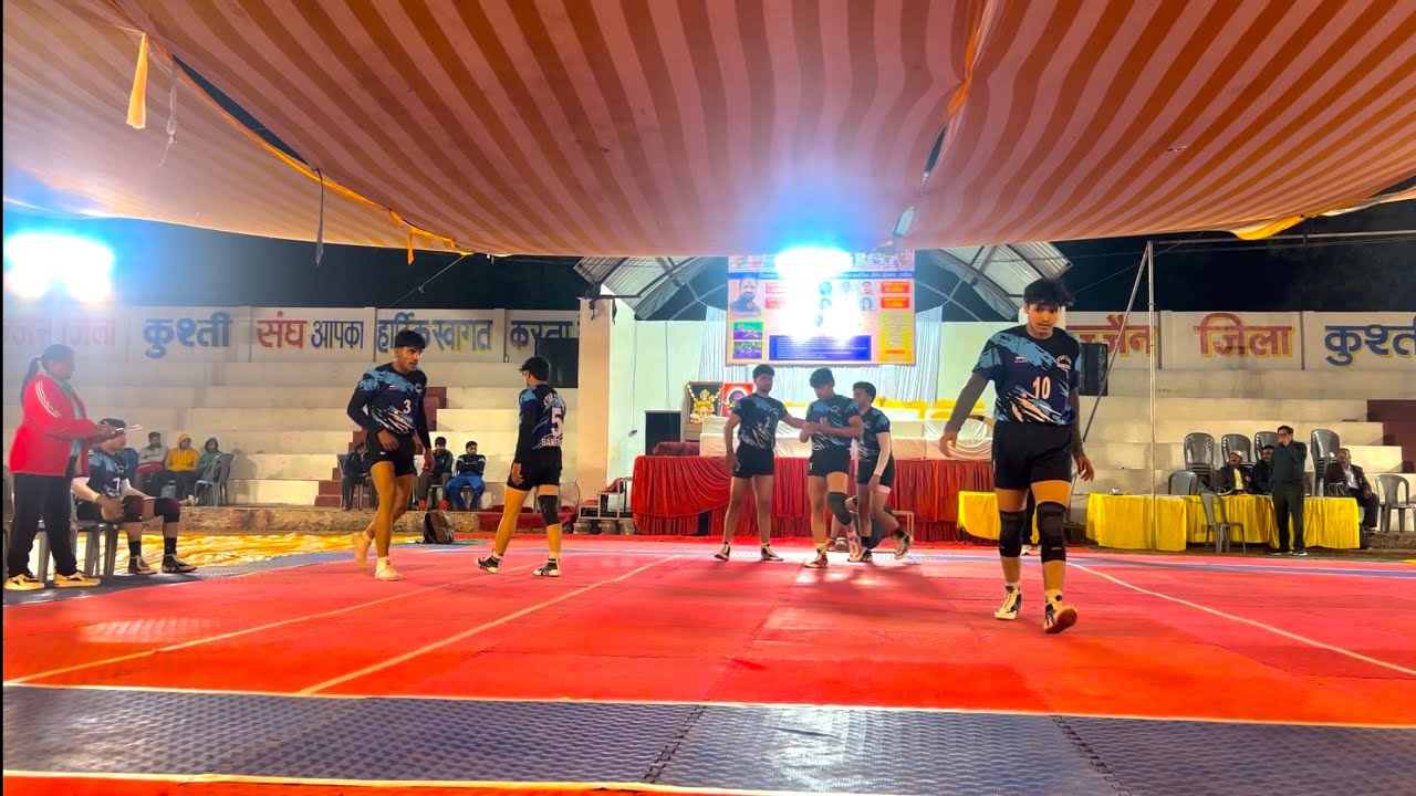 उज्जैन में पहला मैच स्टार क्लब बनेड़िया💪🏻वर्सेस रोहतक हरियाणा.🤙🏻 स्टार क्लब बनेड़िया 6 पॉइंट से विजय