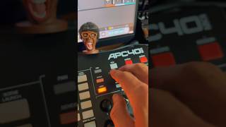สัตว์กะหมา พราย ปฐมพร Remix #akaiapc40mk2 #abletonlive #liveperformance #พรายปฐมพร #กระทำการย้วย
