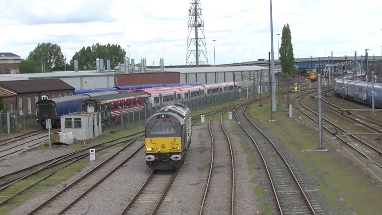 EWS Royal 67005 arriving into Doncaster West Yard