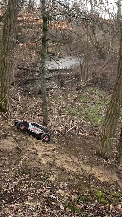 My Most Pathetic Roll Losi Rock Rey #carcrash #car #rccars #losi #traxxas #arrma #shorts