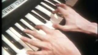 Jean Michel Jarre - Equinoxe 3 (live on piano)