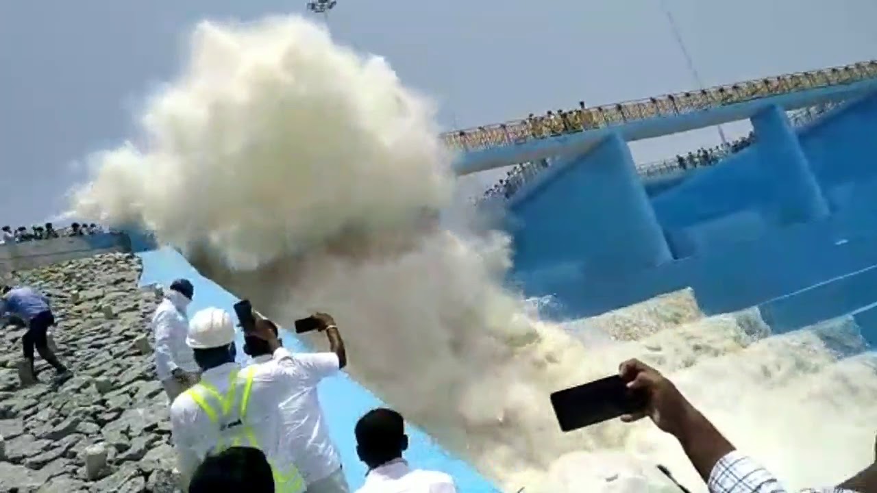 ranganayaka sagar project in Siddipet, ktr and harish rao switch on the motor, kaleshwaram