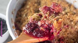 Old-Fashioned Blackberry Crisp (Family Recipe!)