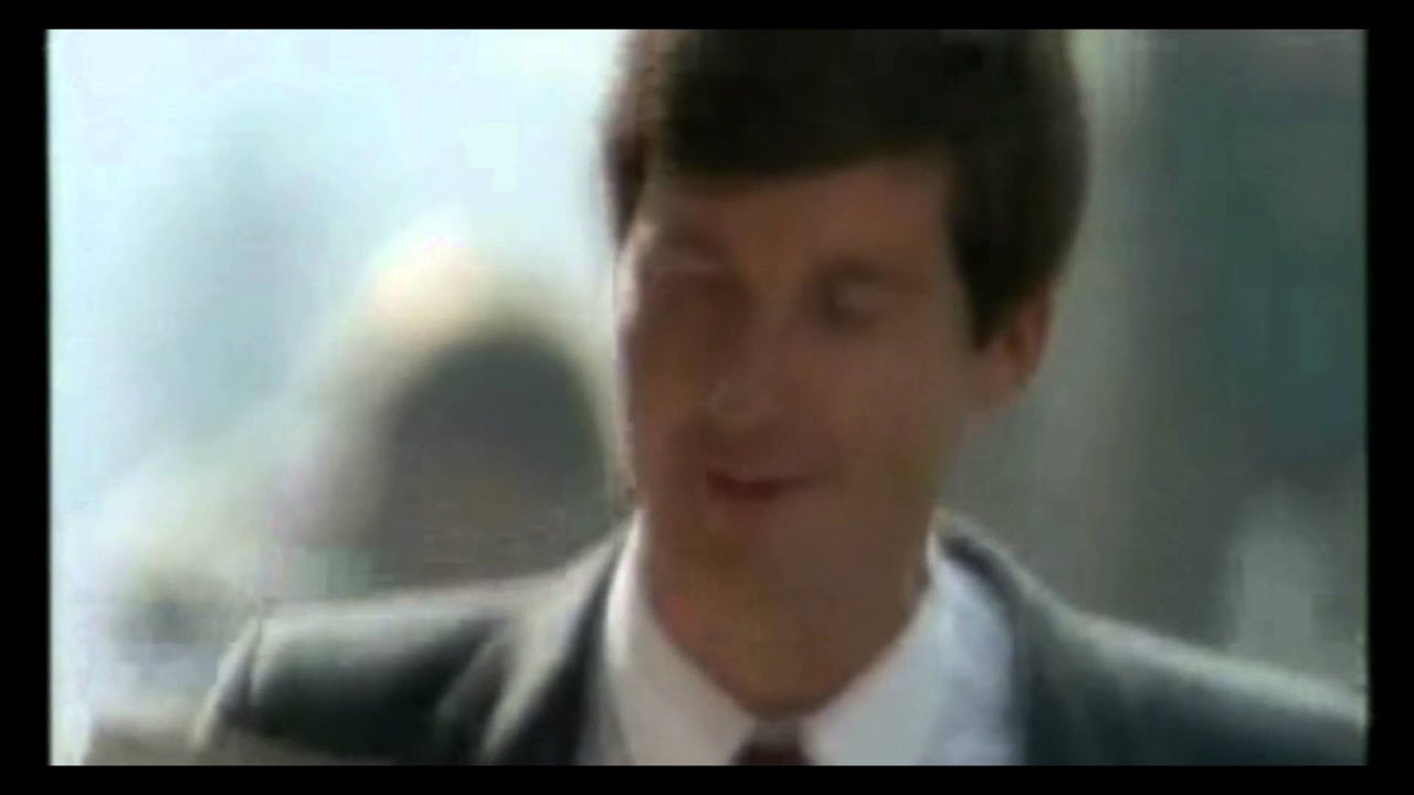 Guarda Landscape - Computer Person su YouTube Guarda Landscape - Computer Person su YouTube