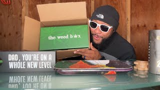 Unboxing everything I got from  The Weed Box TWB… 