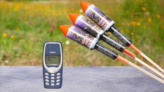 Download lagu Experiment: XXL Rocket Fireworks vs Nokia 3310
