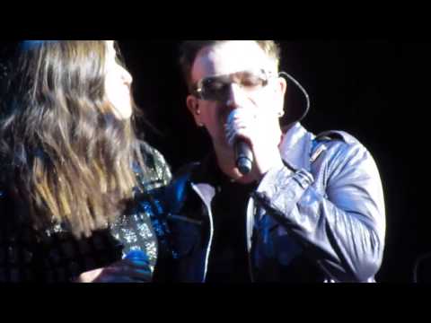 U2 - One Tree Hill (con Francisca Valenzuela) - Santiago, Chile - 25-3-2011 - 360° Tour