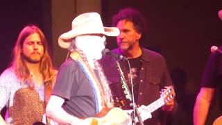 Willie Nelson & Family - Whiskey for My Men, Beer for My Horses (Austin 2017)