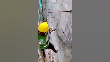 The process of unloading rebar = good tools can increase efficiency