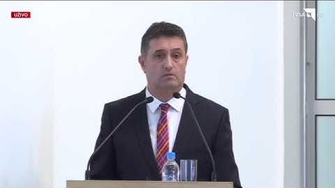Znači, onaj, premijer ovaj, Zolj.