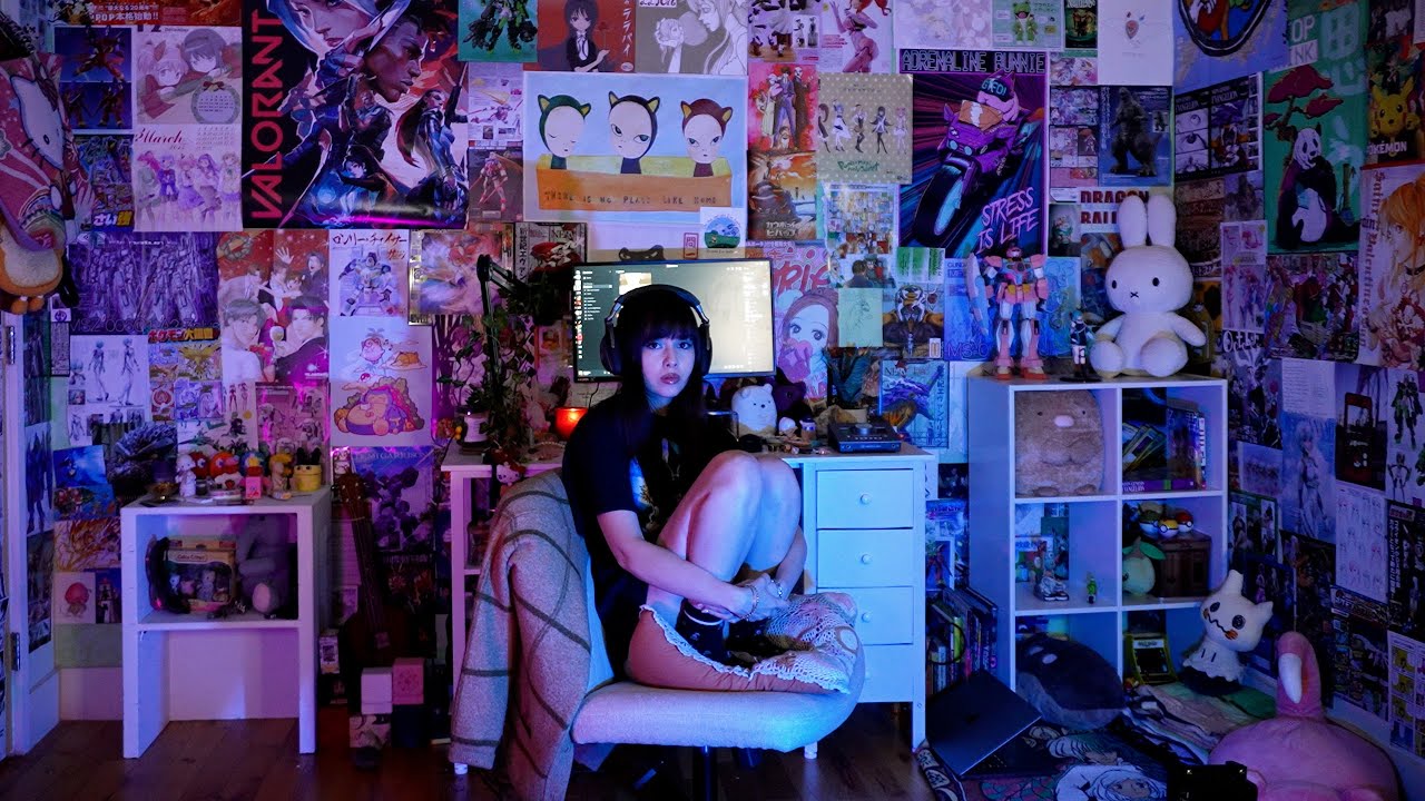 XTINA GG - Eyes On The Screen (Official Music Video)