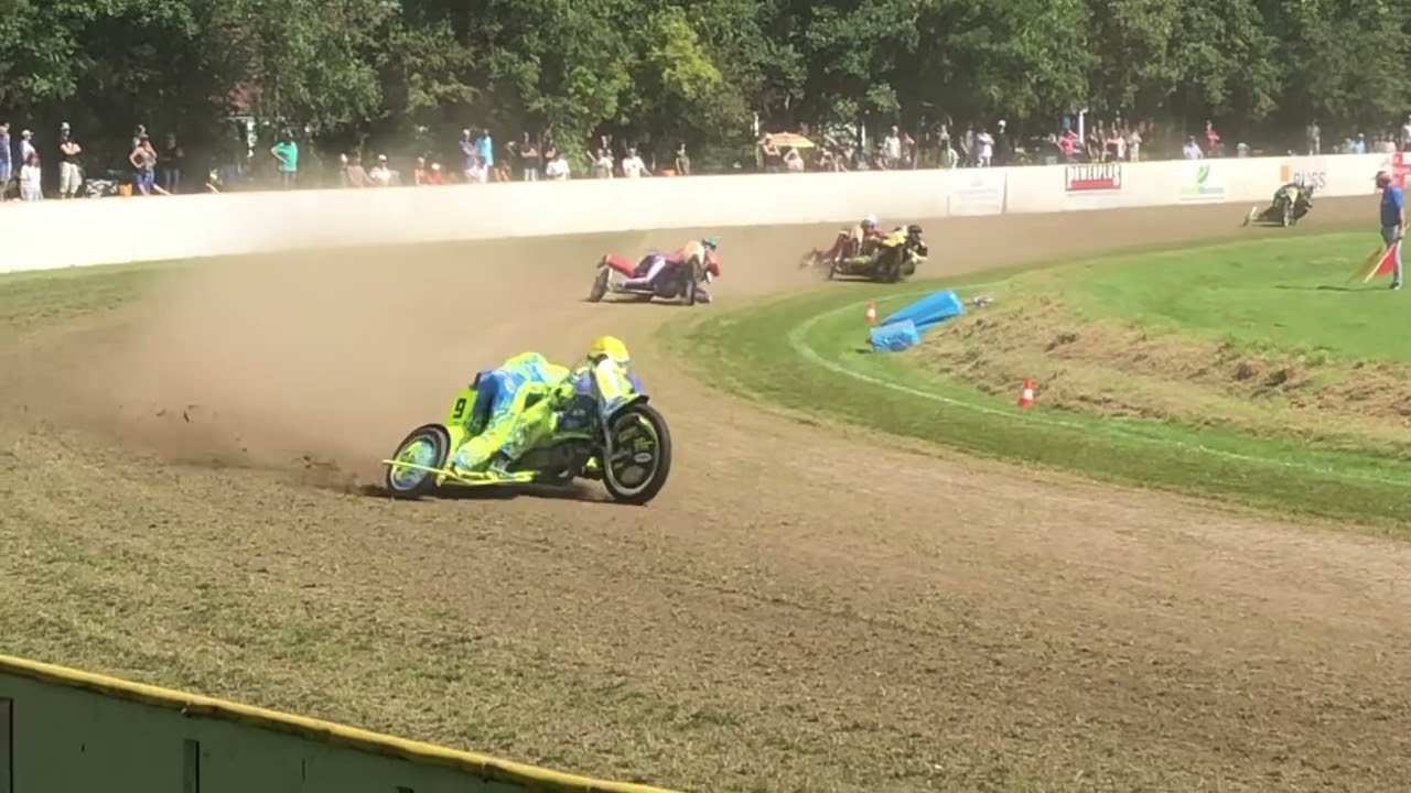 Grasbaanrace Eenrum Masters of Sidecars 2e serie 20 augustus 2023