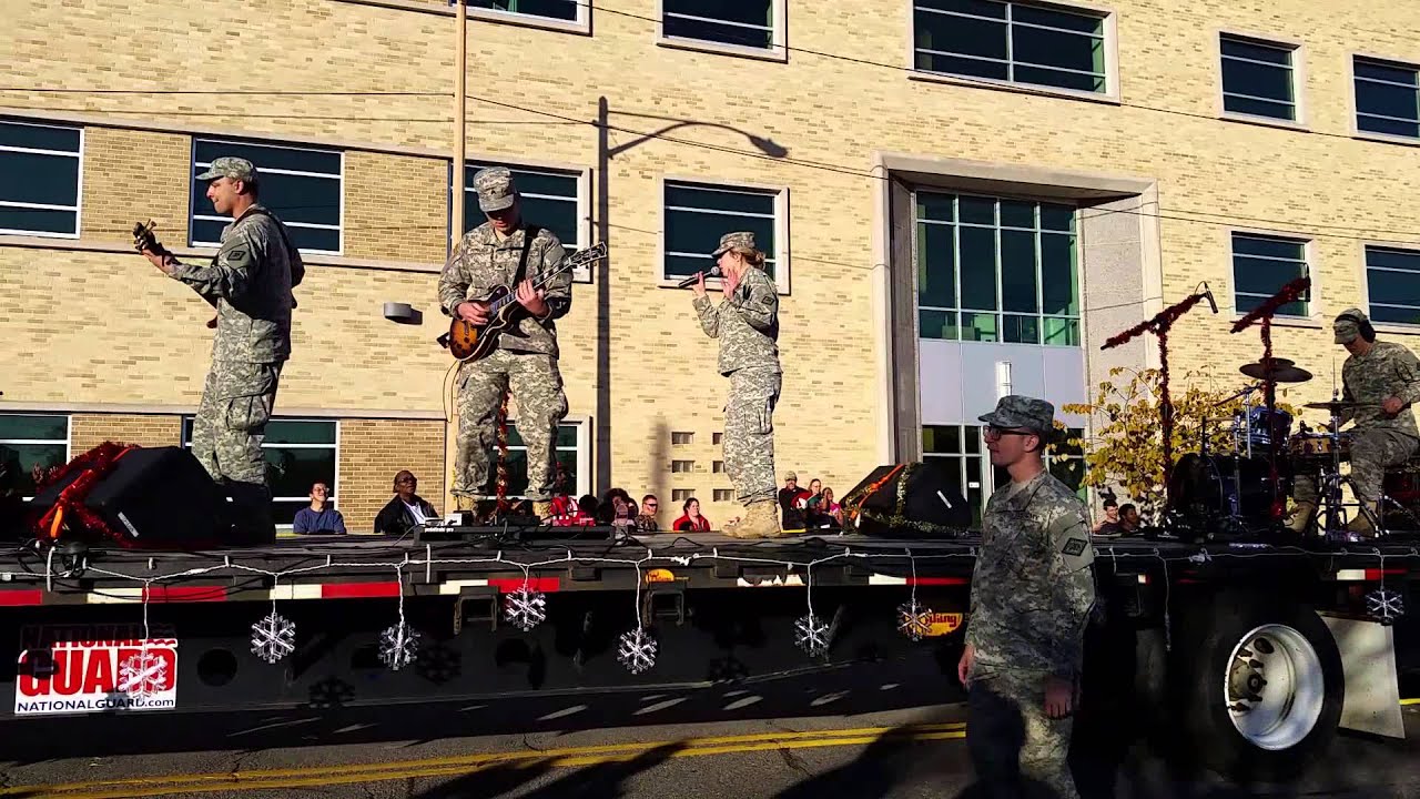 Little Rock Christmas Parade Jammin' Guardsmen (and woman)! YouTube