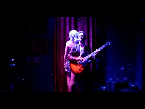 The Audreys - Beatles v Stones
