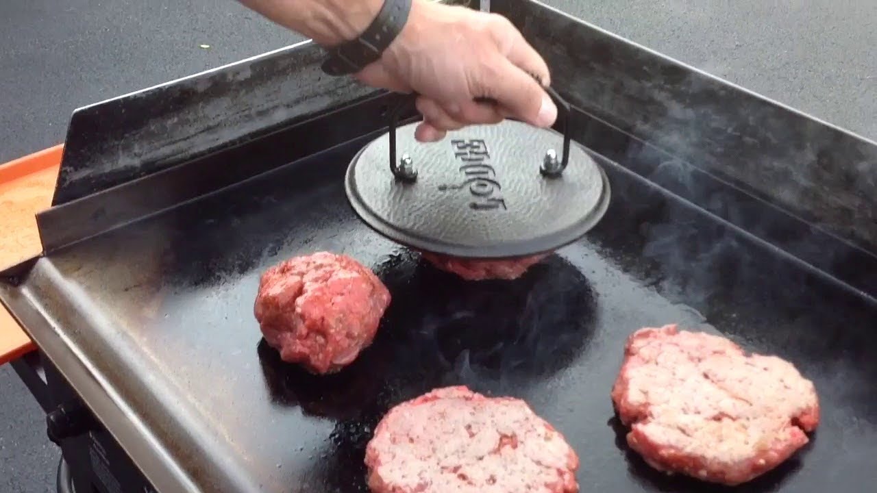How To Make Smash Burgers On The Blackstone Griddle / Easy