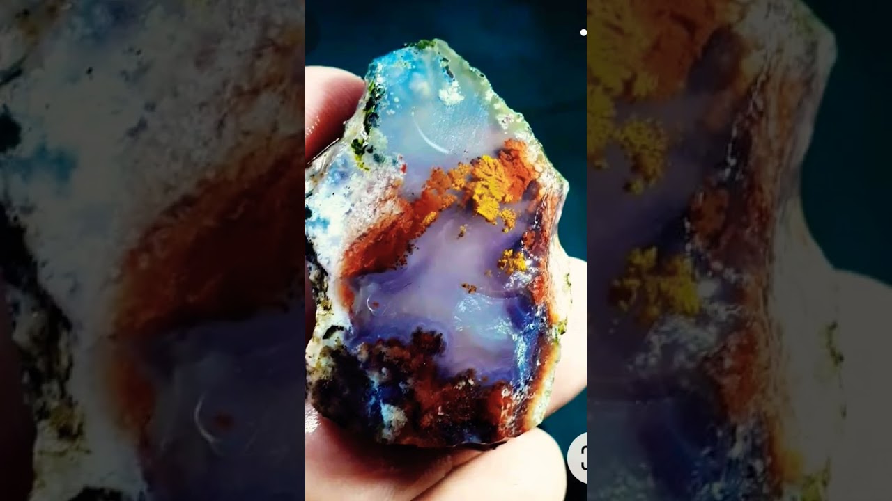 pedra mineral opala brilho resinoso dureza entre 5 e 6 na escala de mohs