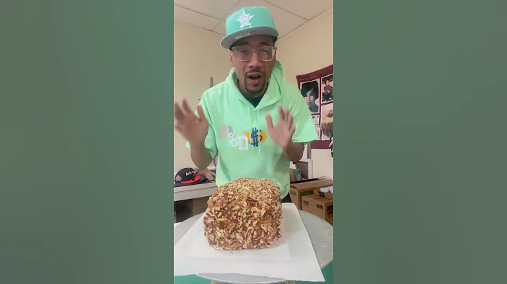 caramel pecan butter pound cake w/ nationwide shipping included ….text 832 888 7859 to order