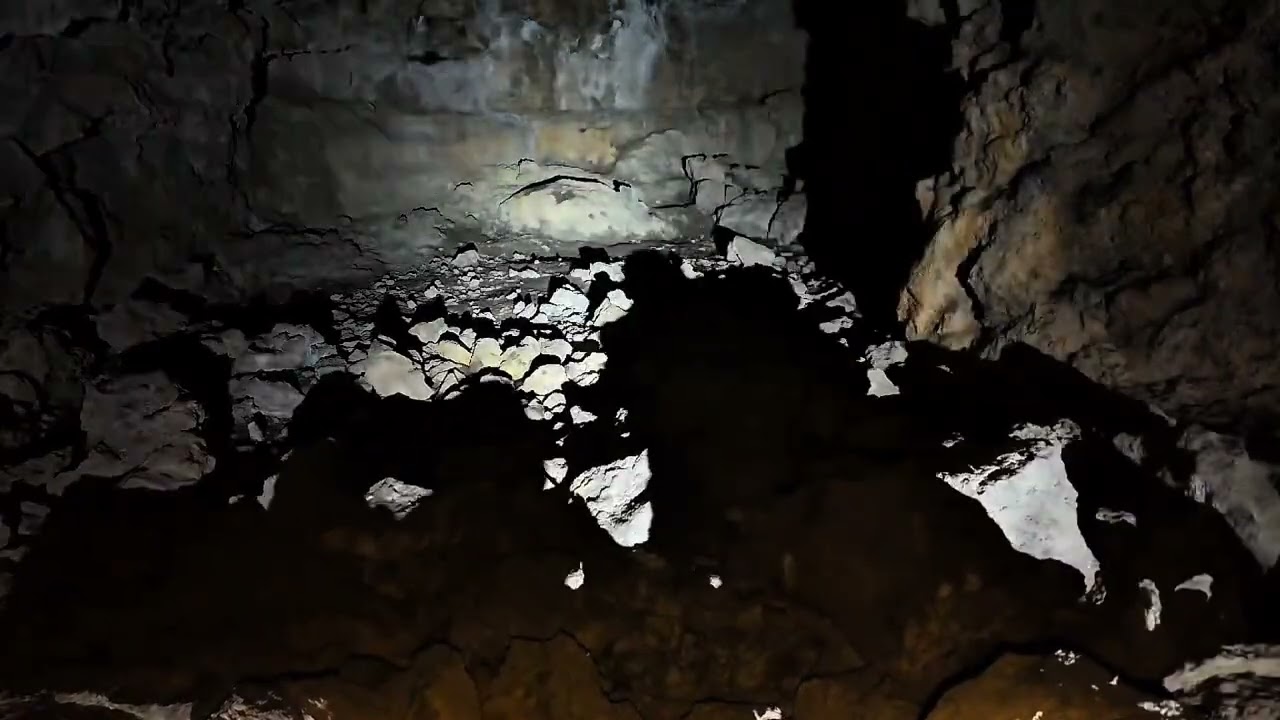 Mağarada Dron Uçurmak 