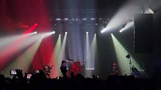 Bullet For My Valentine - Knives Live!