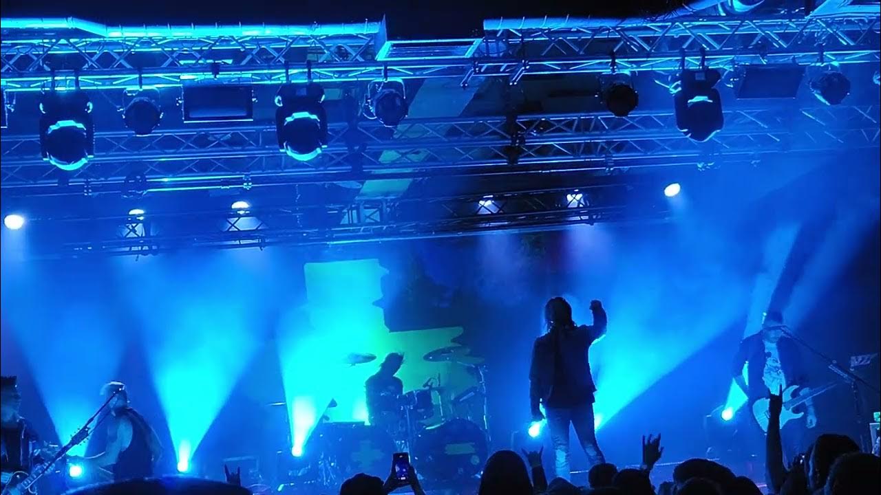 Pop Evil "Paranoid (Crash & Burn)" (live) YouTube