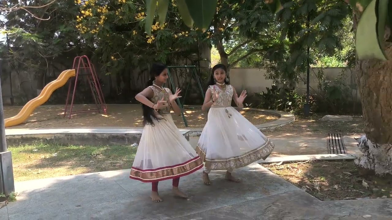 mohe rang do Mayuri & Shivanjali