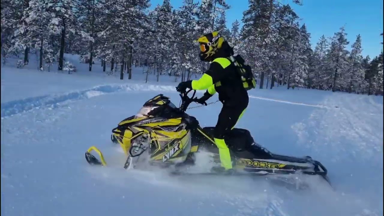 Snowmobile Sweden 20220219