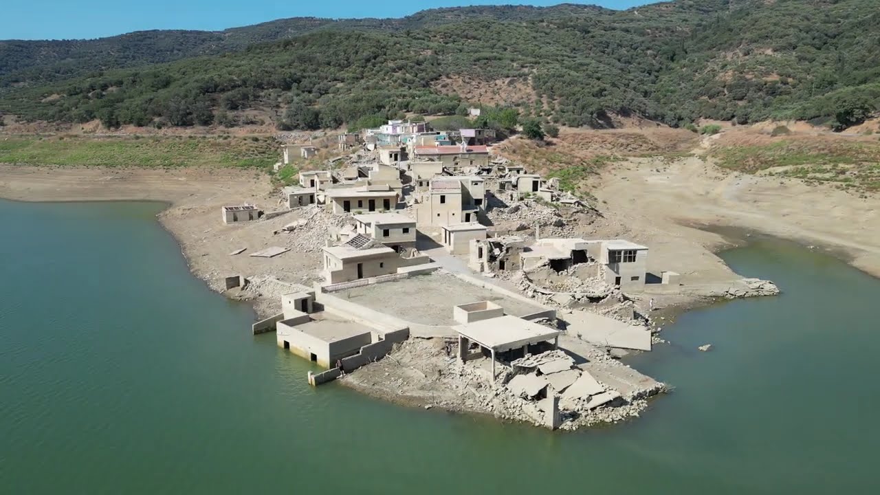 Crete - abandoned village Sfendili, dam Aposelemi in Greece #urbex