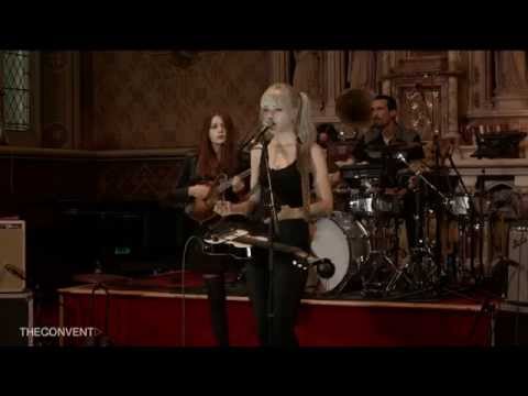 Larkin Poe - Mad As A Hatter