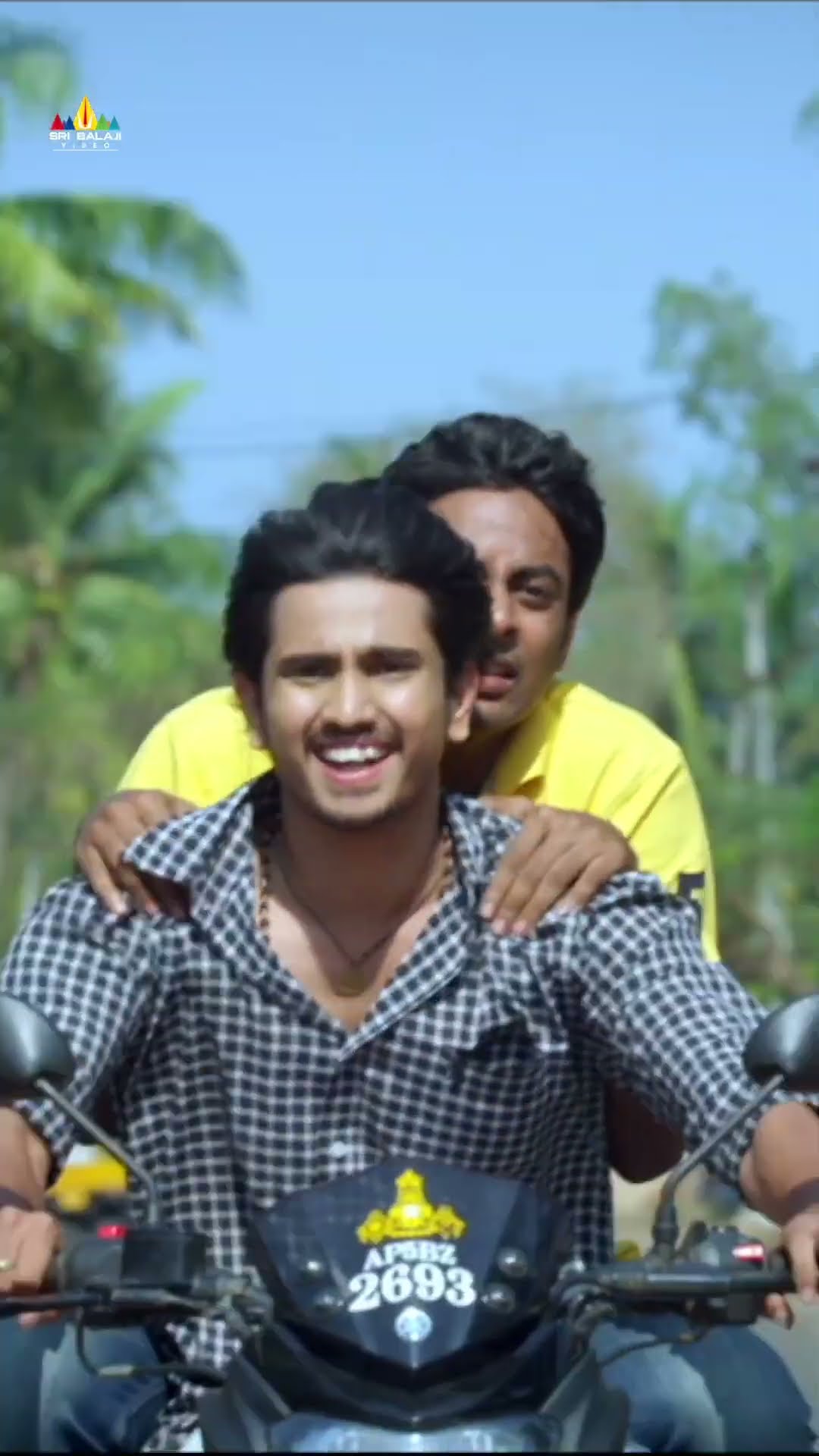 తన మరదలితో  తిరుగుతున్నాడు అని ఏం చేసాడో చూడండి!  #uyyalajampala | #ytshorts | #youtubeshorts