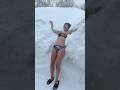 サウナのあとに水風呂の代わりに雪ダイブ最高でした❄️ #sauna #snow #サウナ