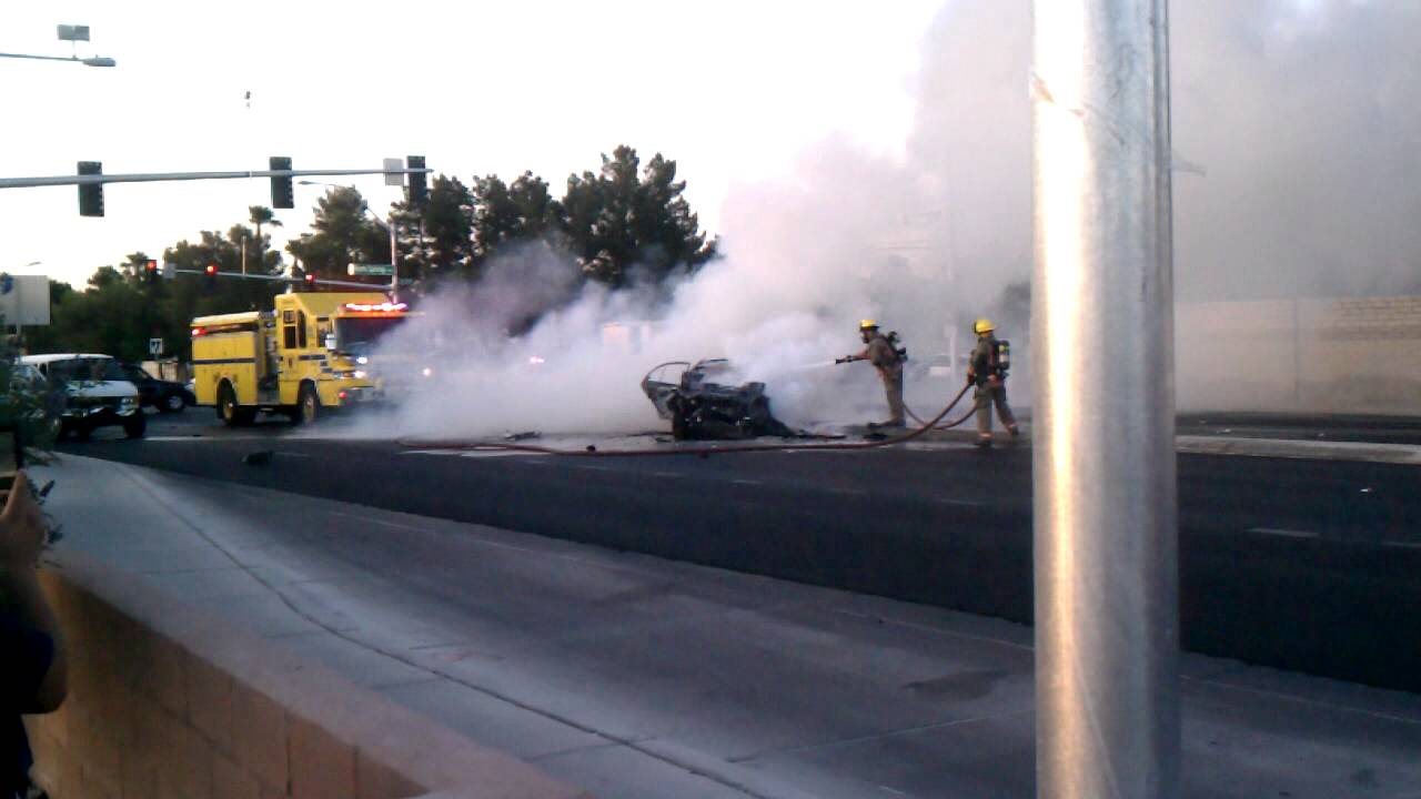 CCFD Extinguishing a Car Fire - YouTube