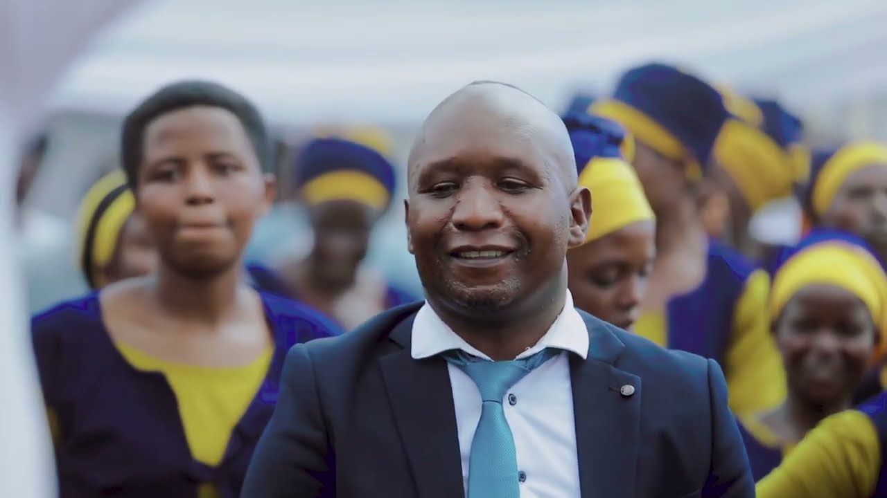 UBUMWE CHOIR ADEPR BUKANE  LIVE PERFORMANCE ( RUBAVU BRASSERIE ) SESSION 1...