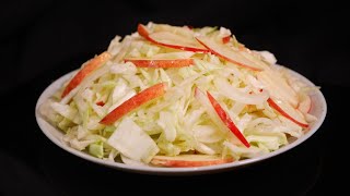 ЛЁГКИЙ И ПОЛЕЗНЫЙ САЛАТ из свежей капусты с яблоком | Healthy Salad with Apples & Cabbage