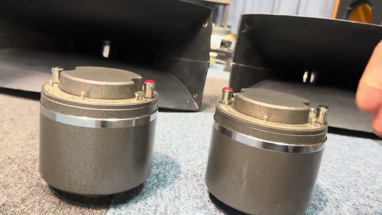 bộ cấu hình Vitavox Cn-149s2 và Cn157 đầu bảng vừa cập bến.zalo:0342524798