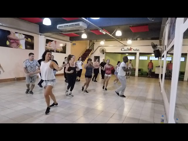 La mejor combinaciòn de Recursos de Bailes cubanos para bailar 
una buena Timba... su majestad el Bailarìn internacional