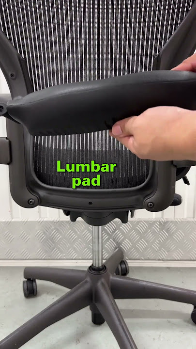 Herman Miller Aeron , Size B , Fixed arms