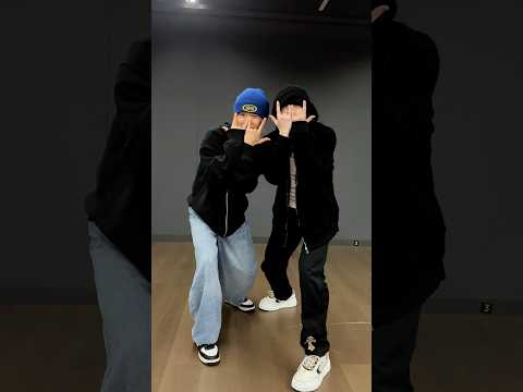 방찬 의 CEREMONYchallenge W NEXZ 넥스지 TOMOYA 토모야 StrayKids 스트레이키즈 KARMA