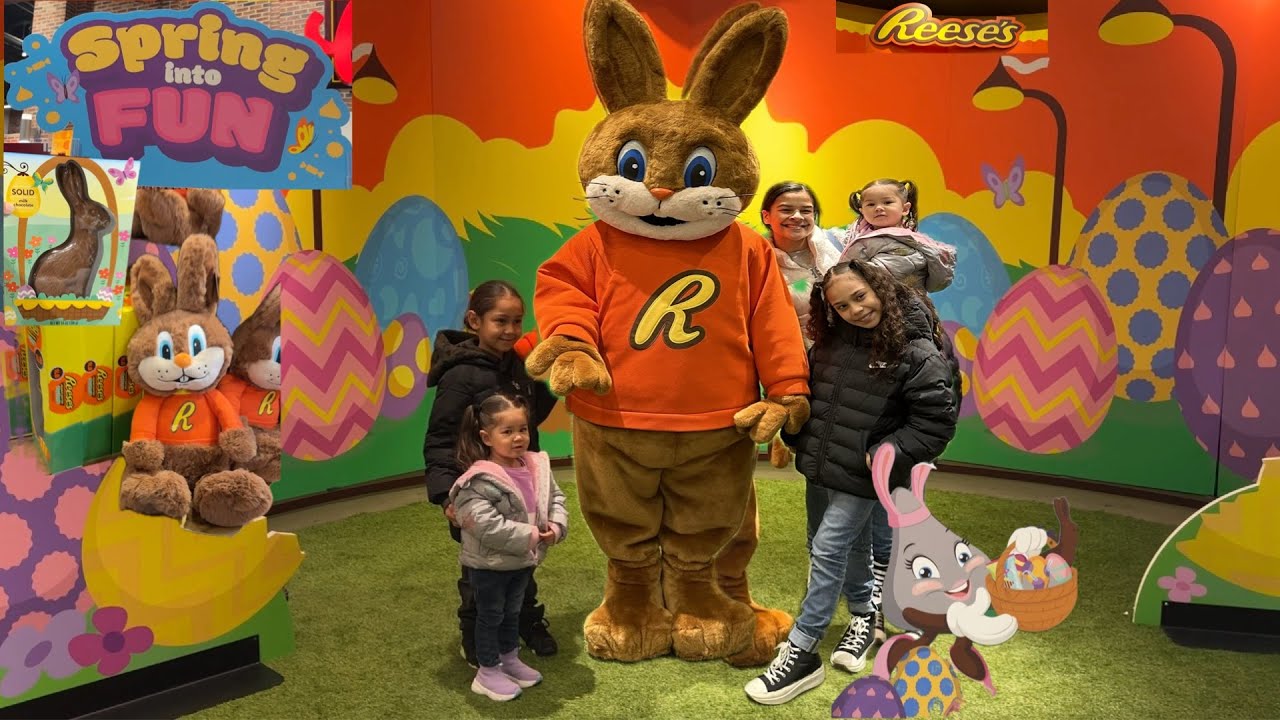 Hershey Chocolate World Easter Merchandise. Hershey Easter Character Meet & Greet