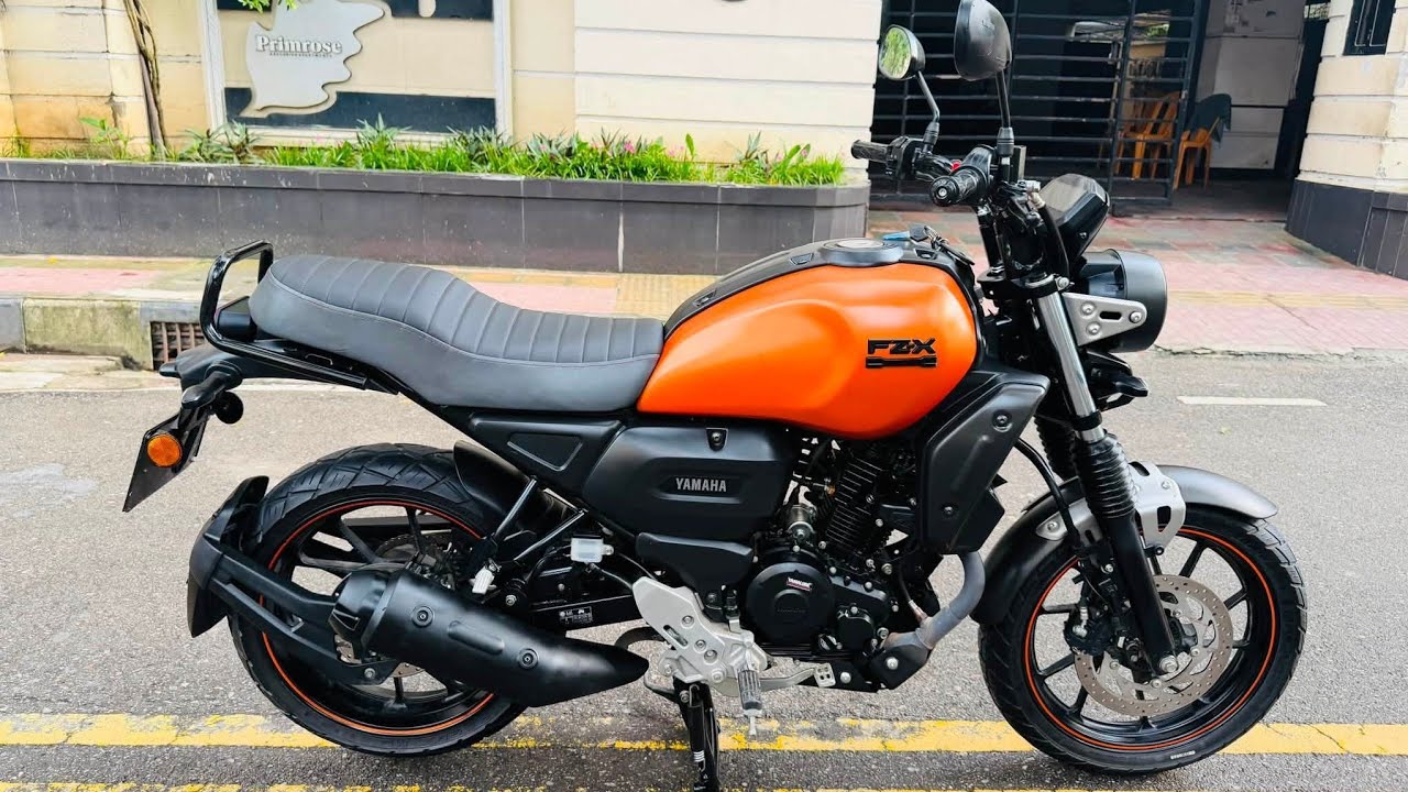 Yamaha FZ 2024 Orange