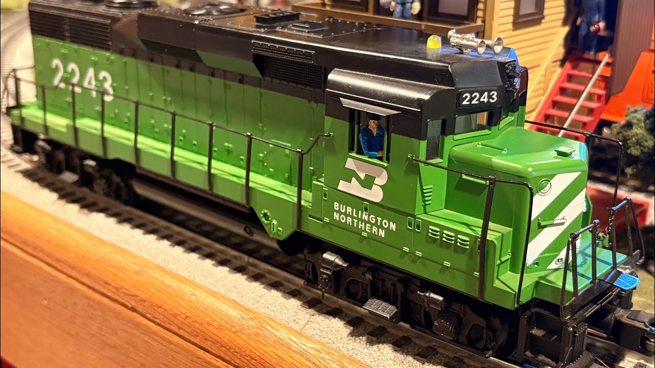 Ремонт двух дизельных локомотивов MTH Premiere EMD - Часть 1